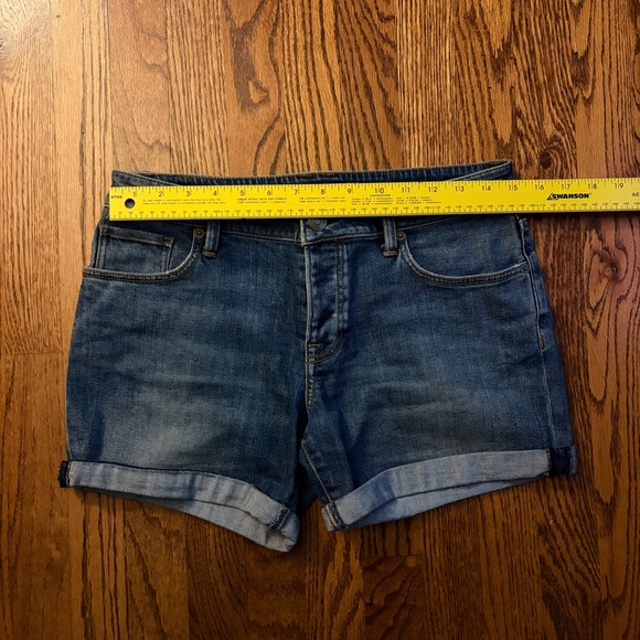 Burberry Brit Denim Shorts W26 Medium Wash Cuffed Stretch Designer Jean Shorts - Picture 8 of 11